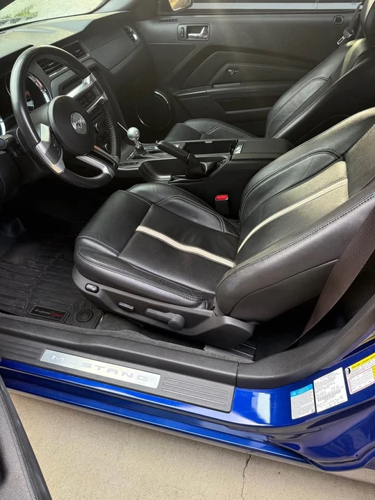 2014 Ford S197 Mustang - Image 6 of 8