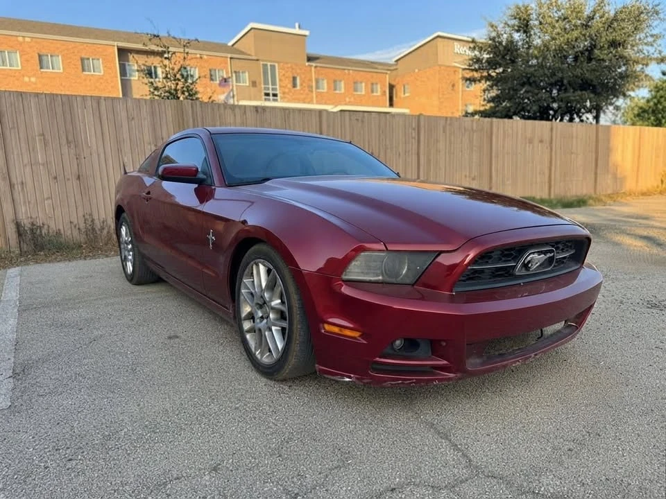 2014 Ford S197 Mustang - Image 2 of 7