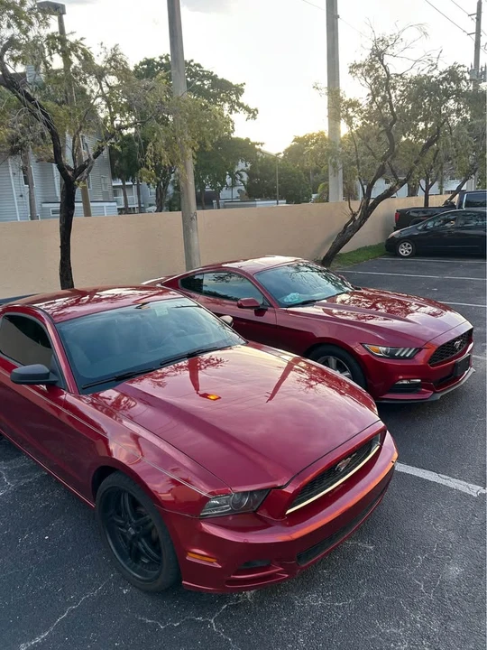 2014 Ford S197 Mustang - Image 2 of 13