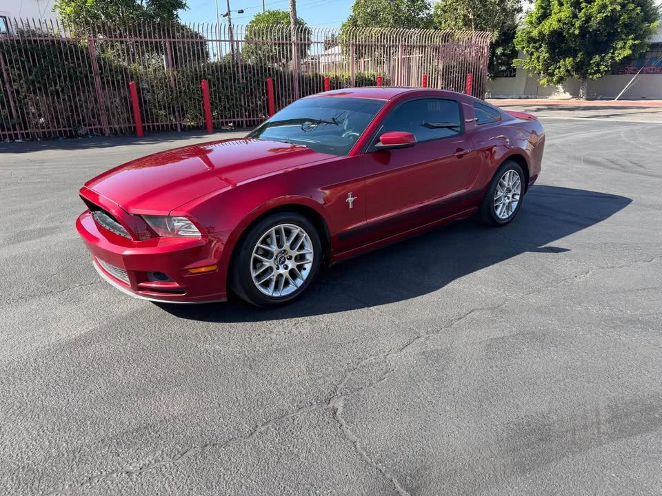 2014 Ford S197 Mustang - Image 2 of 8