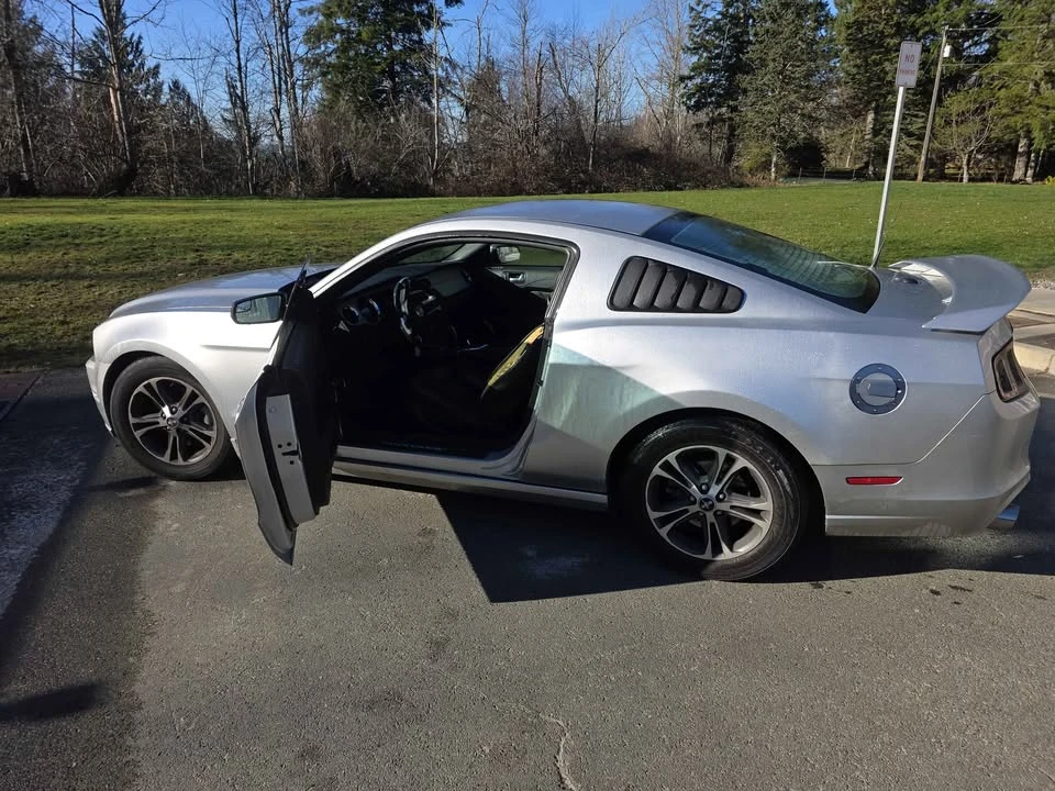2014 Ford S197 Mustang - Image 4 of 8