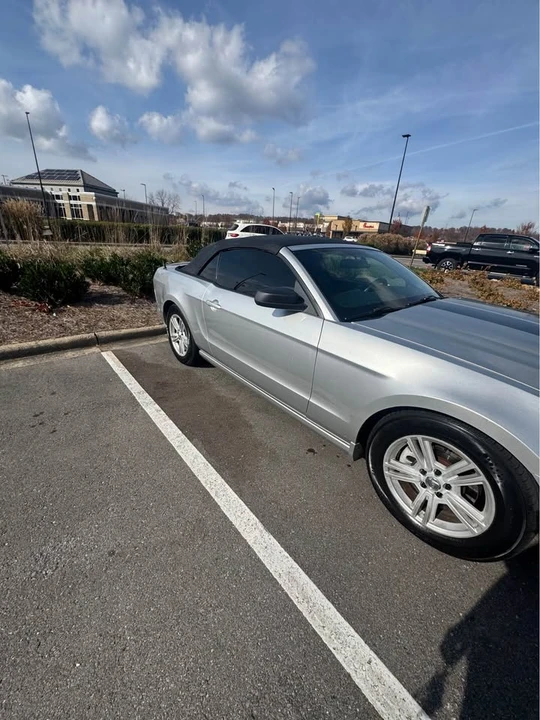 2014 Ford S197 Mustang - Image 3 of 17