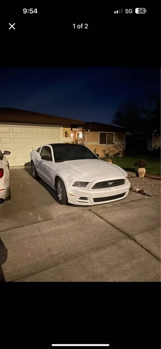 2014 Ford S197 Mustang - Image 2 of 2