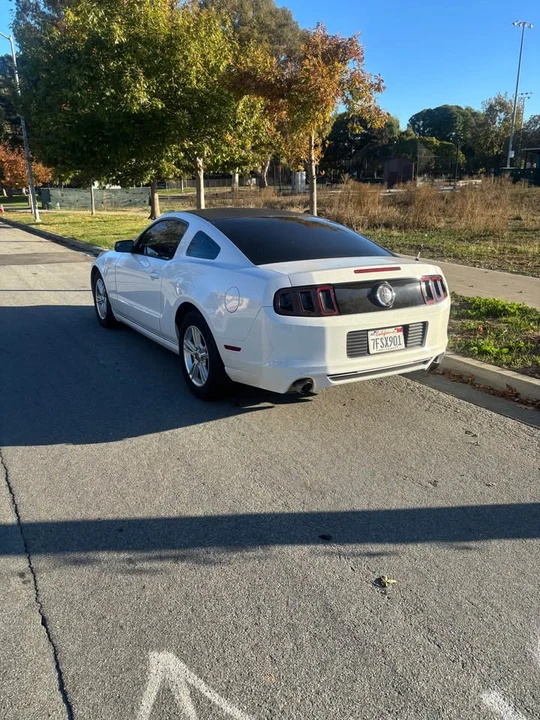 2014 Ford S197 Mustang - Image 2 of 5
