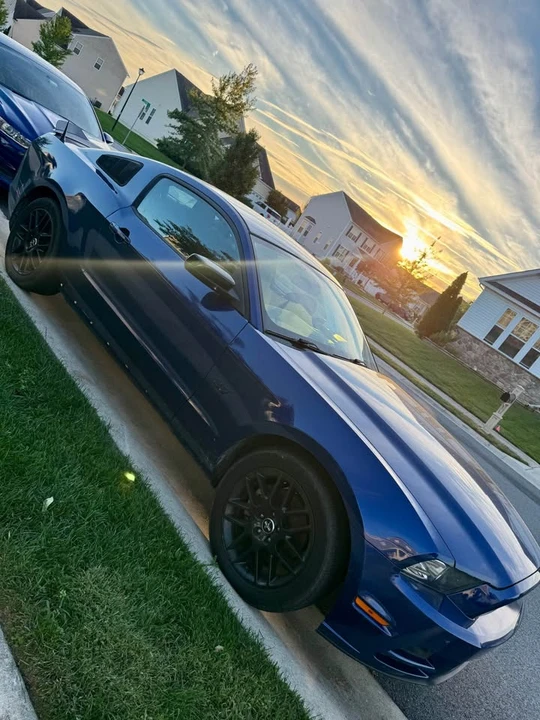 2014 Ford S197 Mustang - Image 2 of 9