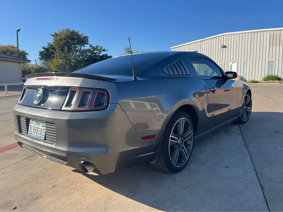 2014 Ford S197 Mustang - Image 6 of 10