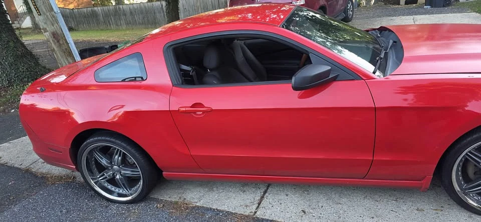 2014 Ford S197 Mustang - Image 11 of 13