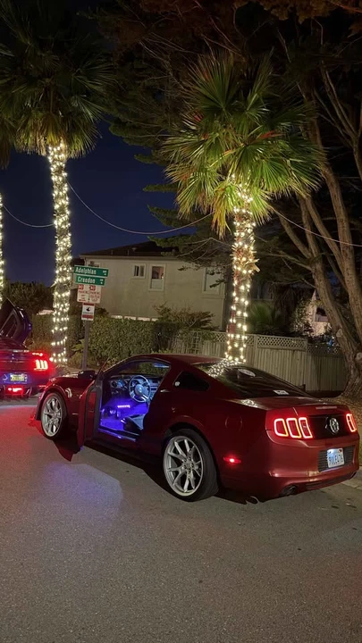 2014 Ford S197 Mustang - Image 11 of 18