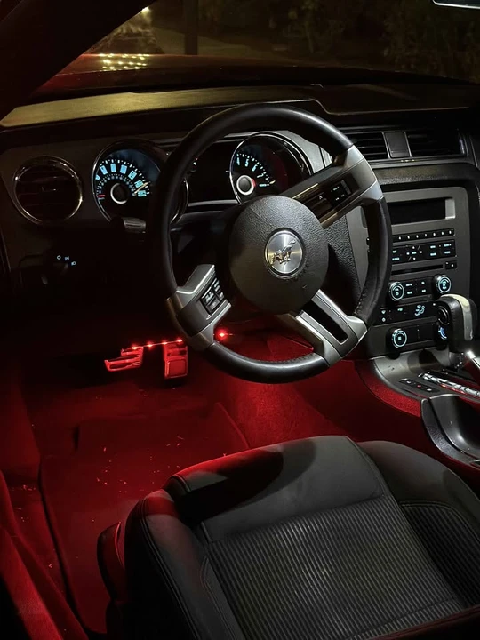 2014 Ford S197 Mustang - Image 8 of 18