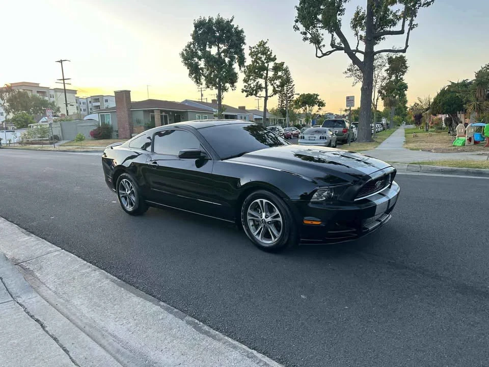 2014 Ford S197 Mustang - Image 5 of 10