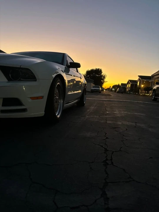 2014 Ford S197 Mustang - Image 4 of 4