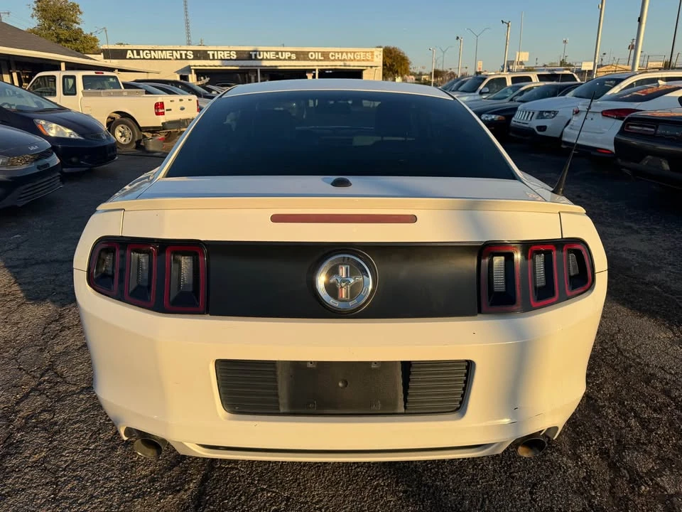 2014 Ford S197 Mustang - Image 5 of 15
