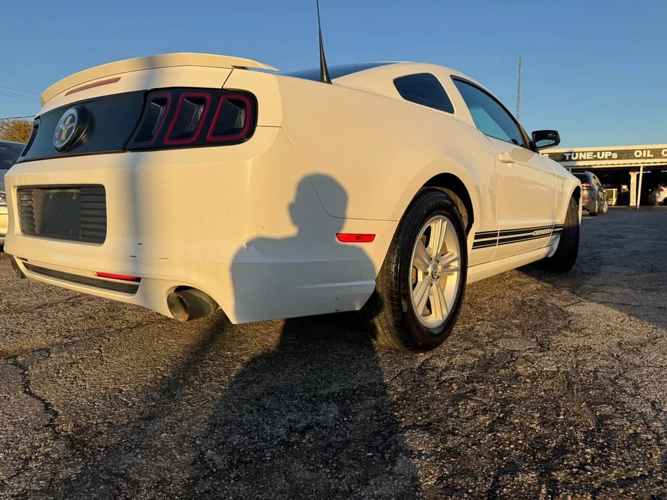 2014 Ford S197 Mustang - Image 4 of 15