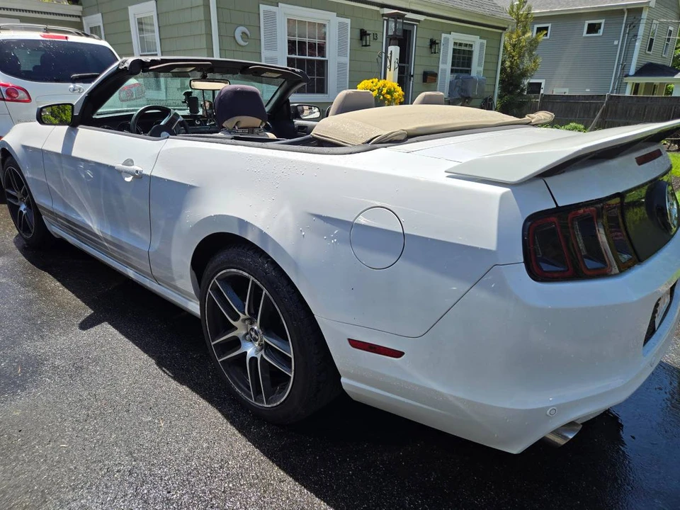 2014 Ford S197 Mustang - Image 3 of 19