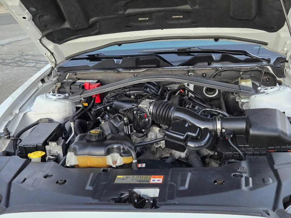 2014 Ford S197 Mustang - Image 9 of 19