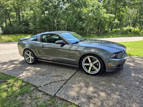 2014 Ford Mustang Saleen GT