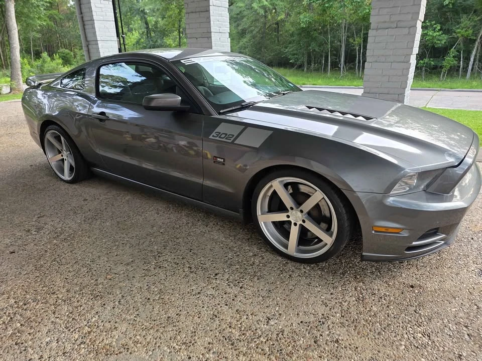 2014 Ford S197 Mustang GT - Image 2 of 10