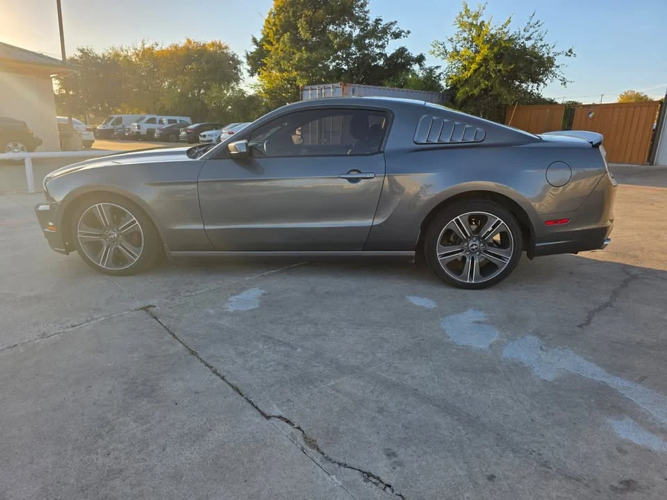 2014 Ford S197 Mustang - Image 5 of 10