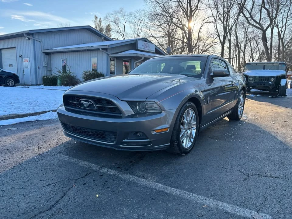 2014 Ford S197 Mustang - Image 5 of 10
