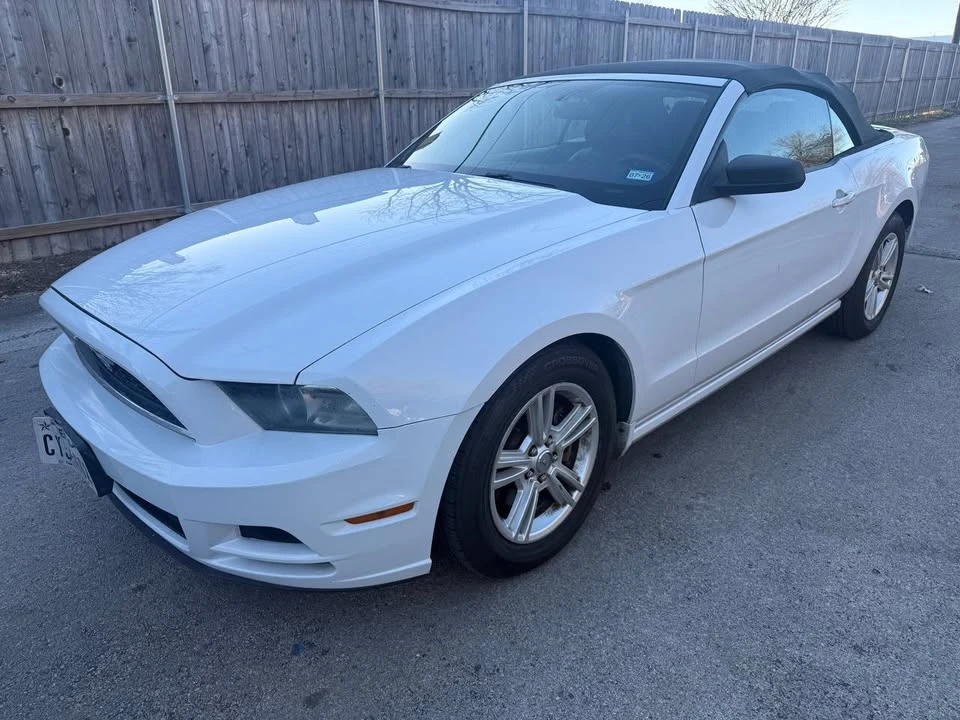 2014 Ford S197 Mustang - Image 8 of 10