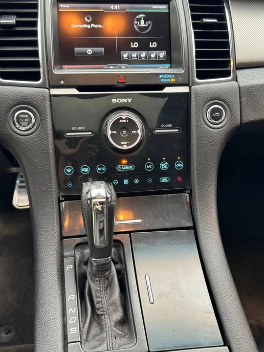 2014 Ford Taurus 6th Gen - Image 12 of 16