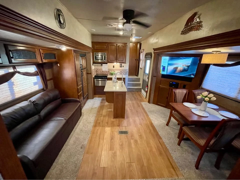 2014 Forest River - Image 4 of 19