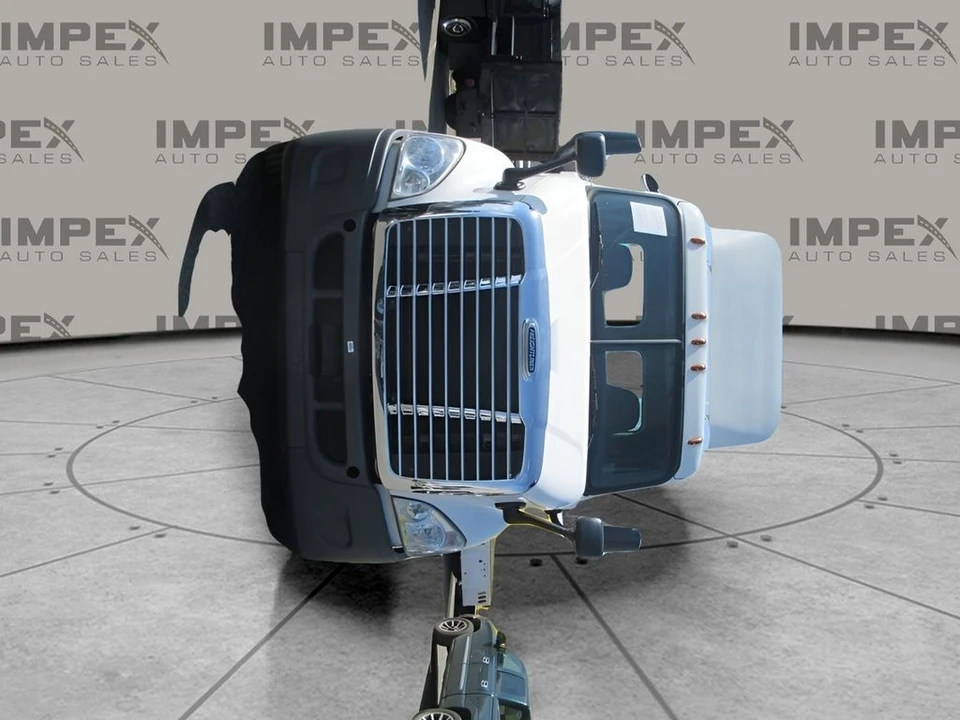 2014 Freightliner - Image 8 of 21