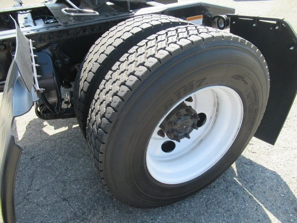 2014 Freightliner - Image 11 of 12