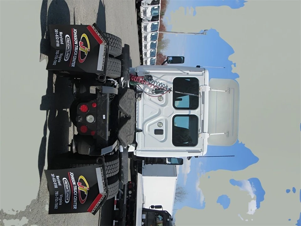 2014 Freightliner - Image 4 of 21