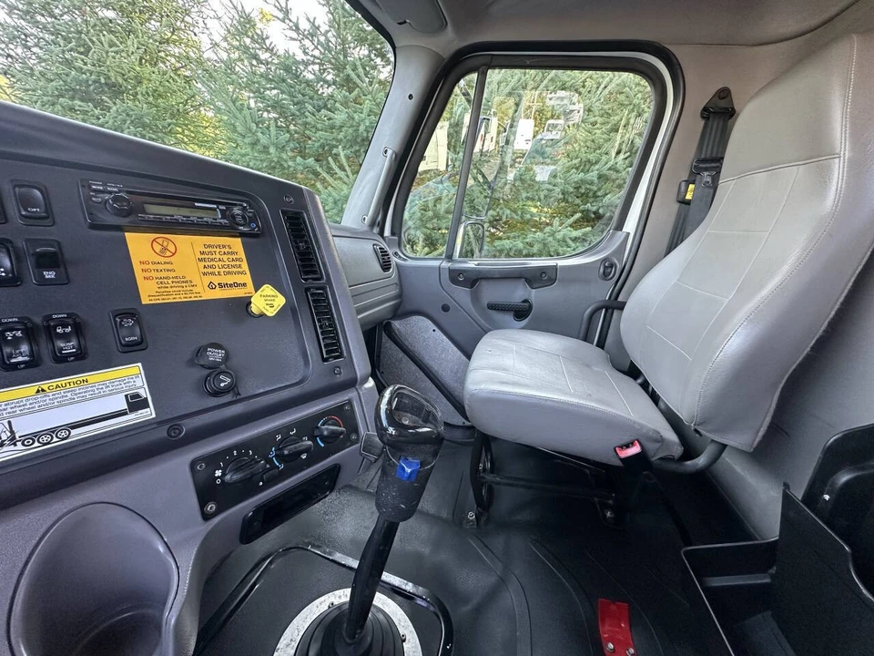 2014 Freightliner - Image 18 of 18