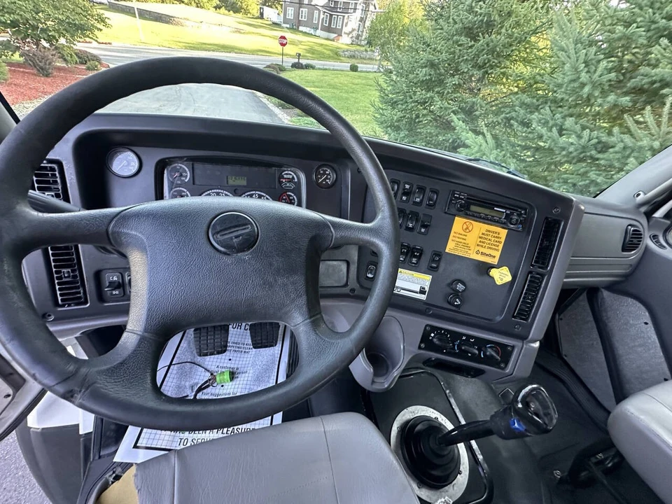 2014 Freightliner - Image 14 of 18