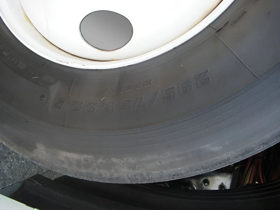 2014 Freightliner - Image 9 of 12