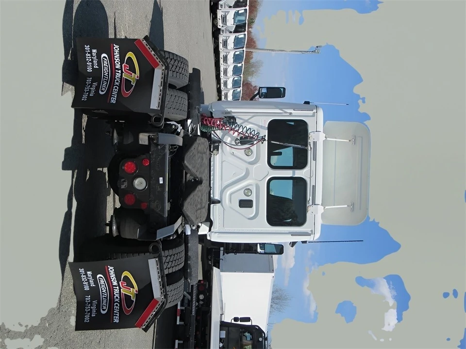 2014 Freightliner - Image 4 of 12