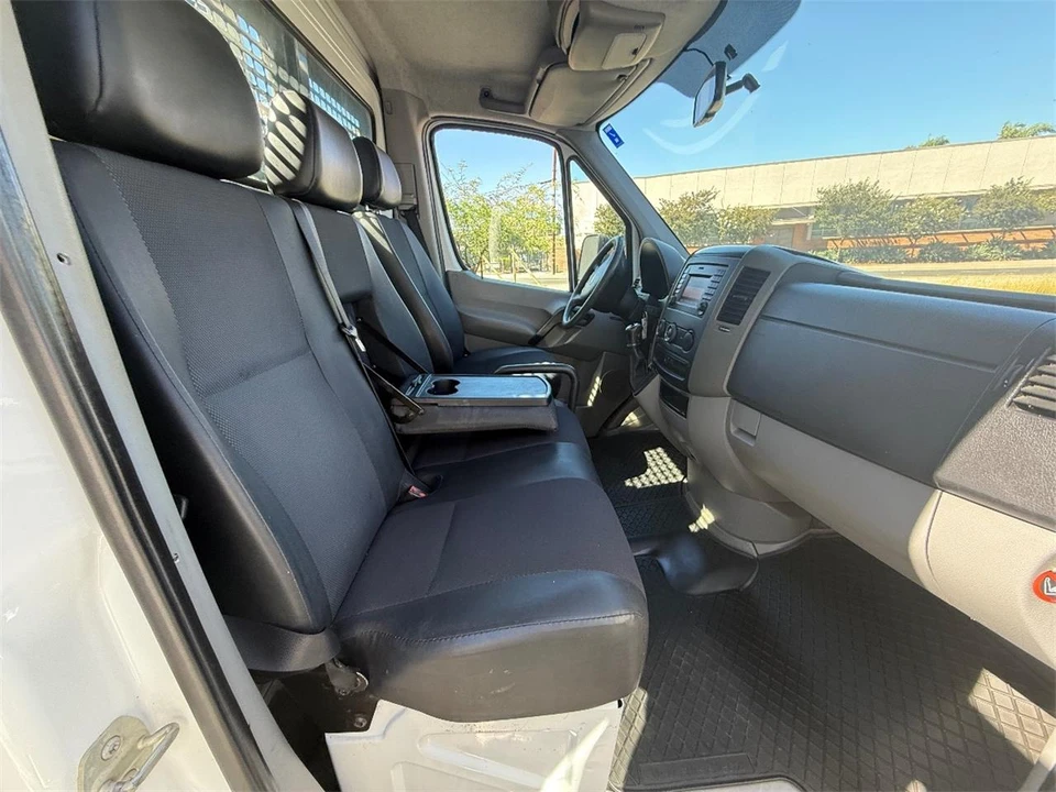 2014 Freightliner - Image 18 of 18