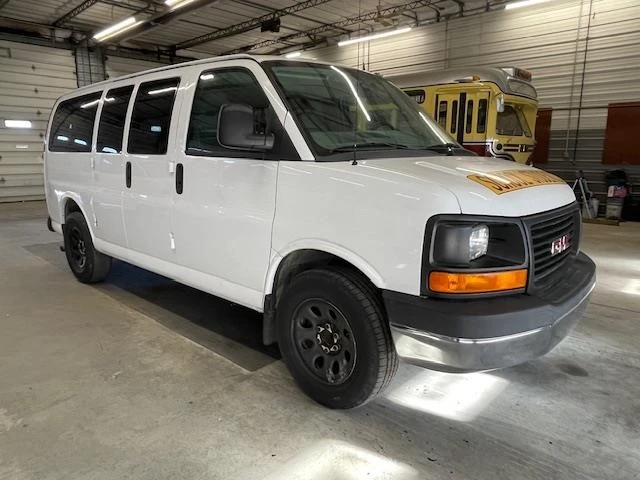 2014 GMC Savana - Image 2 of 16
