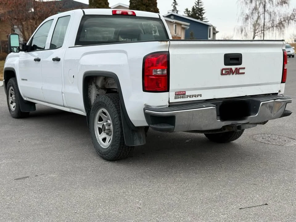 2014 GMC Sierra 4th Gen - Image 3 of 9