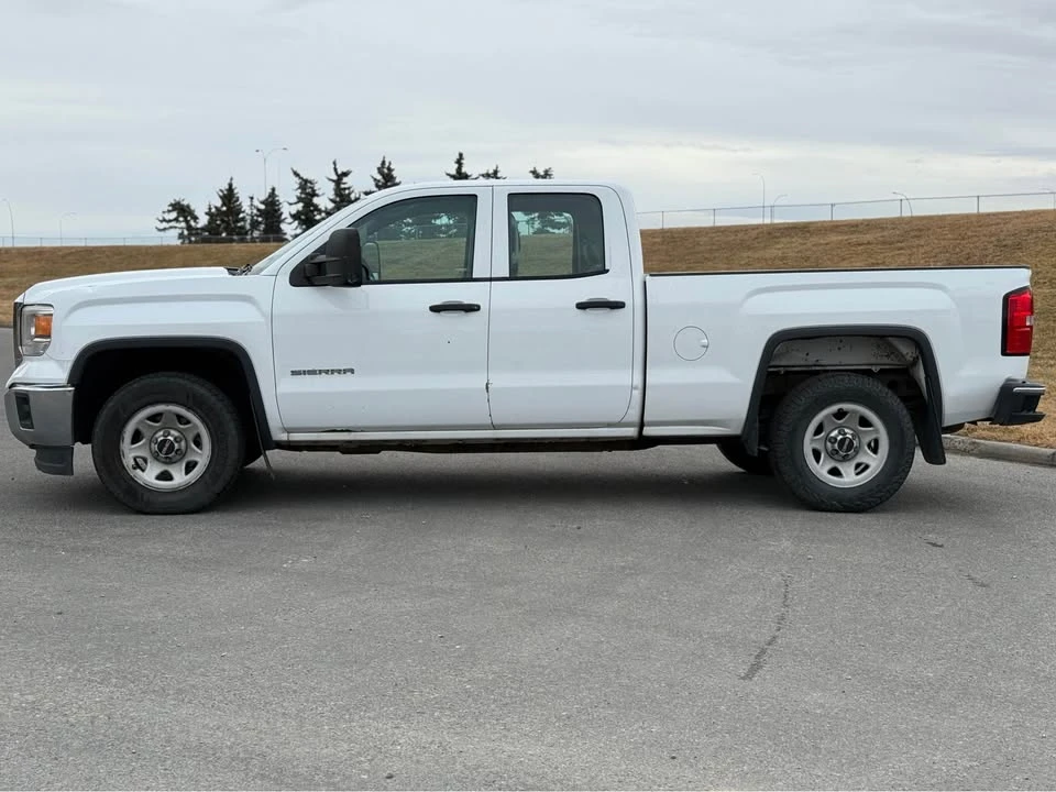 2014 GMC Sierra 4th Gen - Image 2 of 9