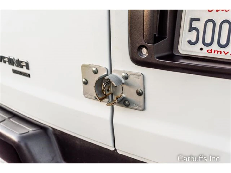 2014 GMC Savana - Image 11 of 27