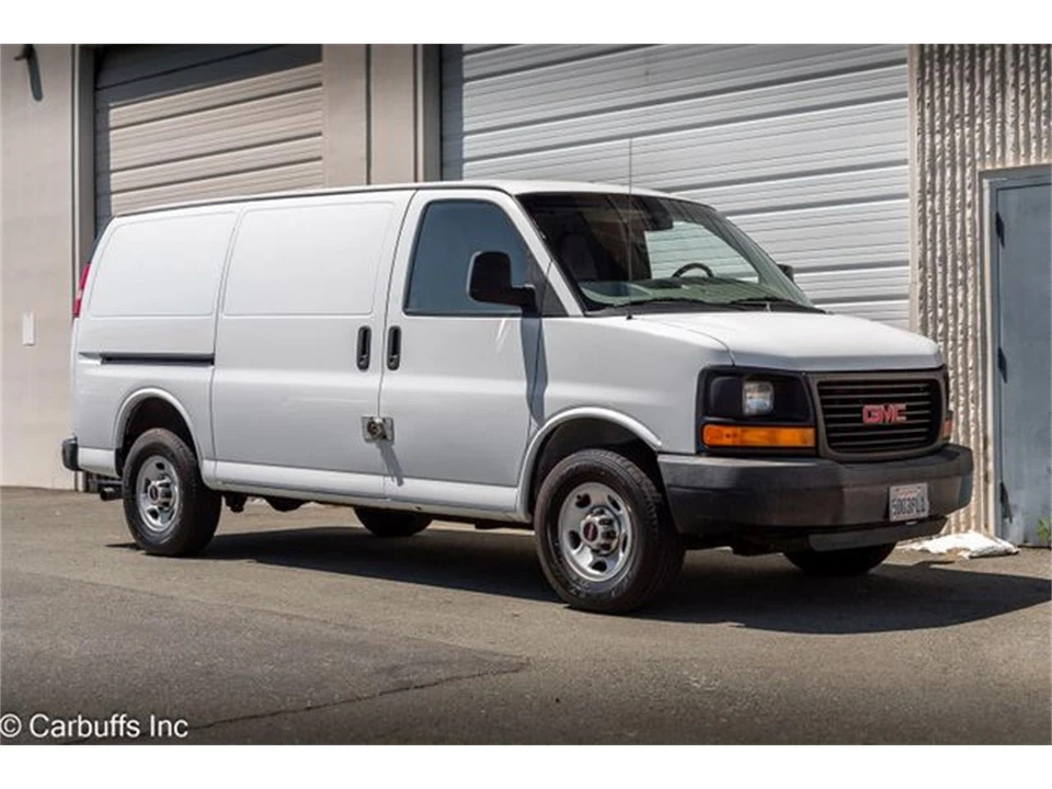 2014 GMC Savana - Image 9 of 27