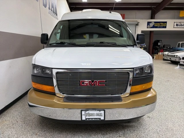 2014 GMC Savana - Image 2 of 21