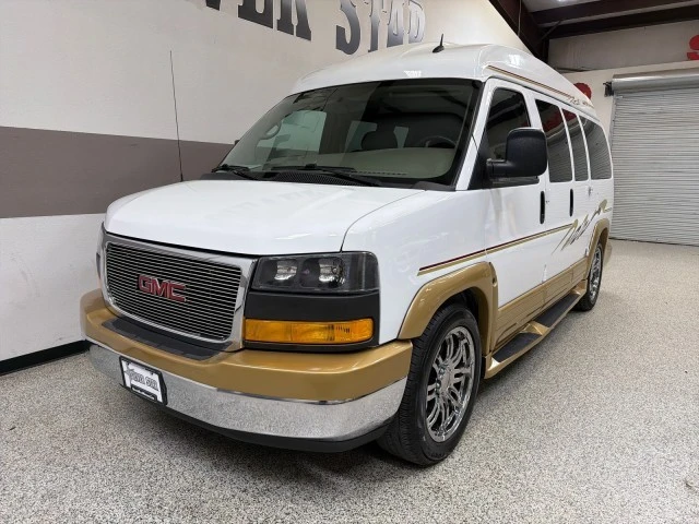 2014 GMC Savana - Image 3 of 21