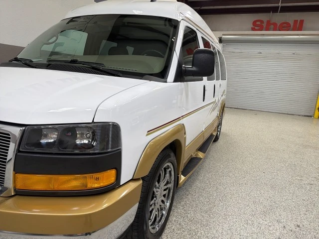 2014 GMC Savana - Image 10 of 21