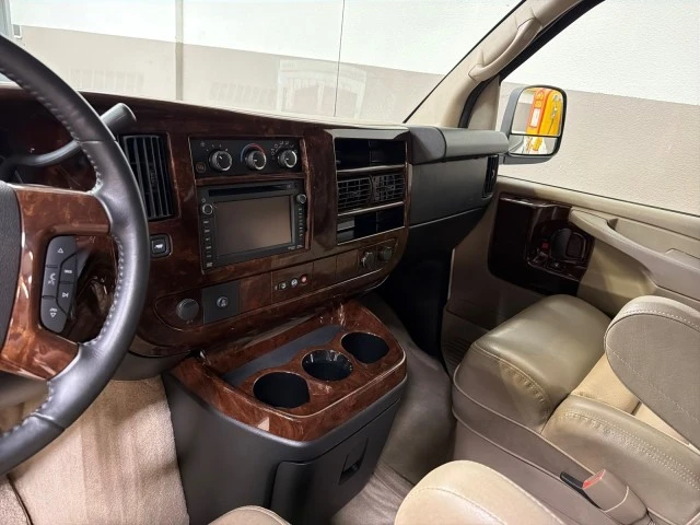 2014 GMC Savana - Image 14 of 21