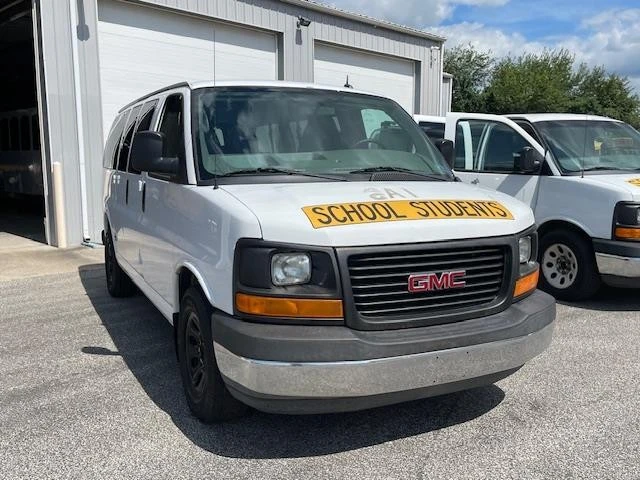 2014 GMC Savana - Image 2 of 12