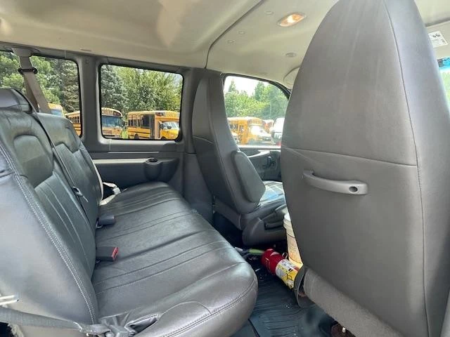 2014 GMC Savana - Image 11 of 12