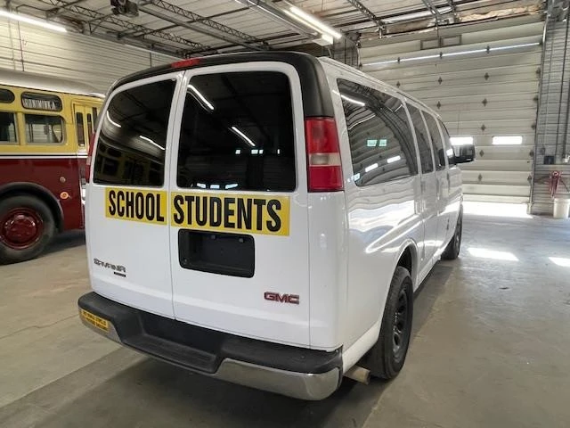 2014 GMC Savana - Image 16 of 16