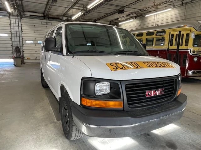 2014 GMC Savana - Image 14 of 16