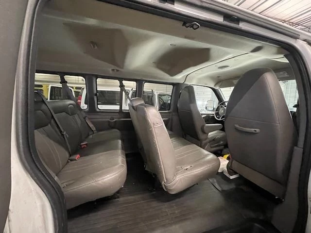 2014 GMC Savana - Image 2 of 12