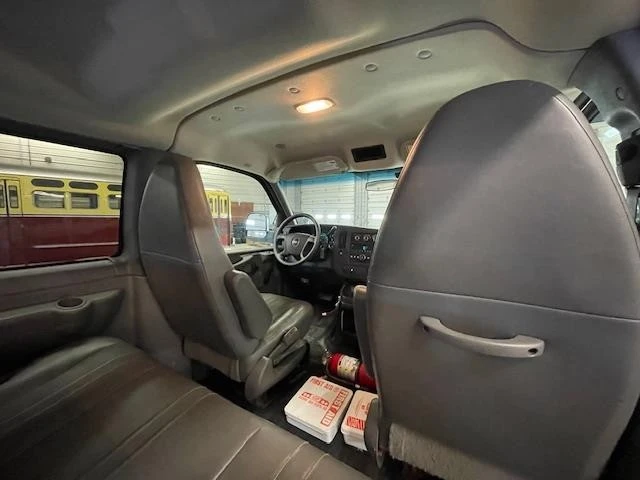2014 GMC Savana - Image 7 of 12