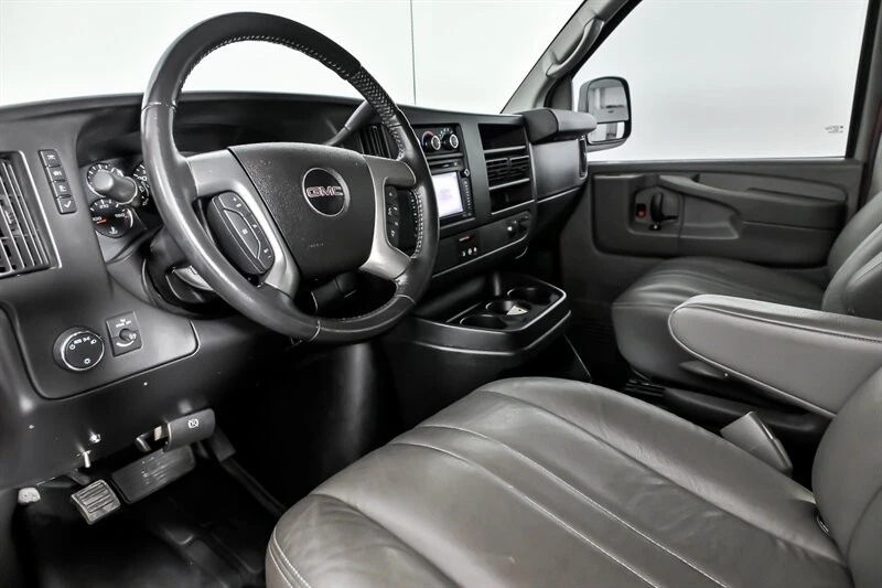 2014 GMC Savana - Image 15 of 21